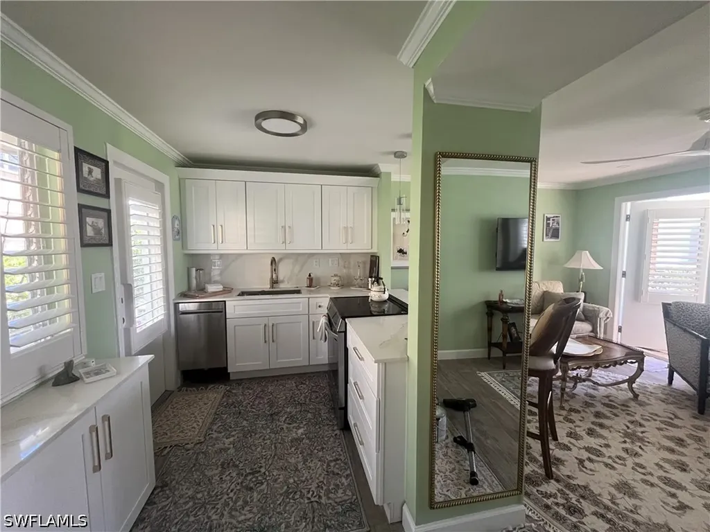 219 8th Avenue S Naples FL 34102