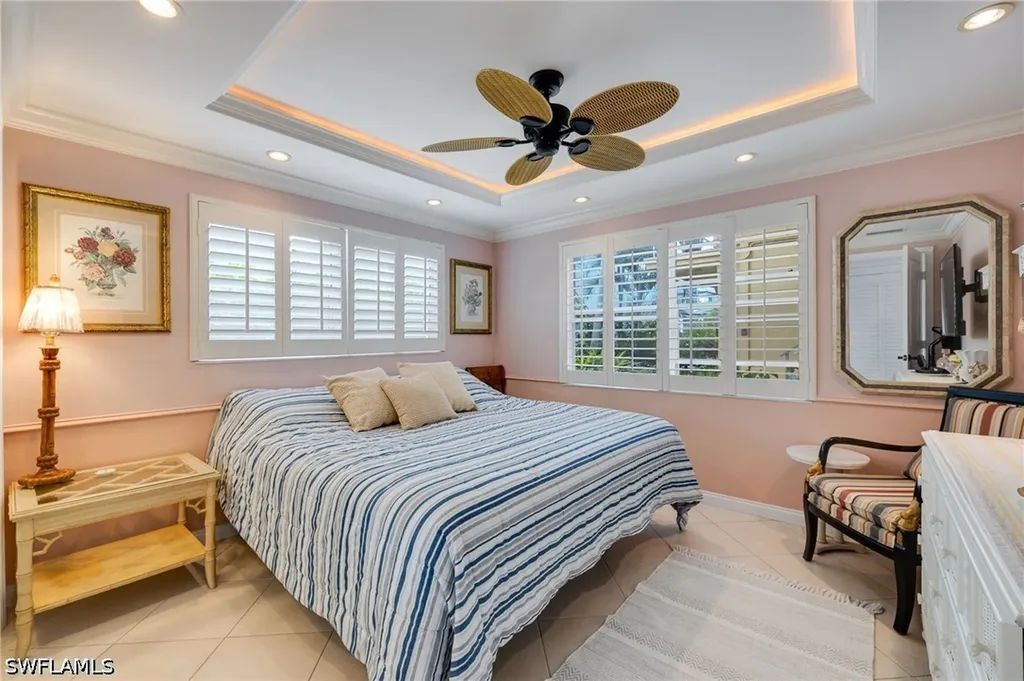 219 8th Avenue S Naples FL 34102