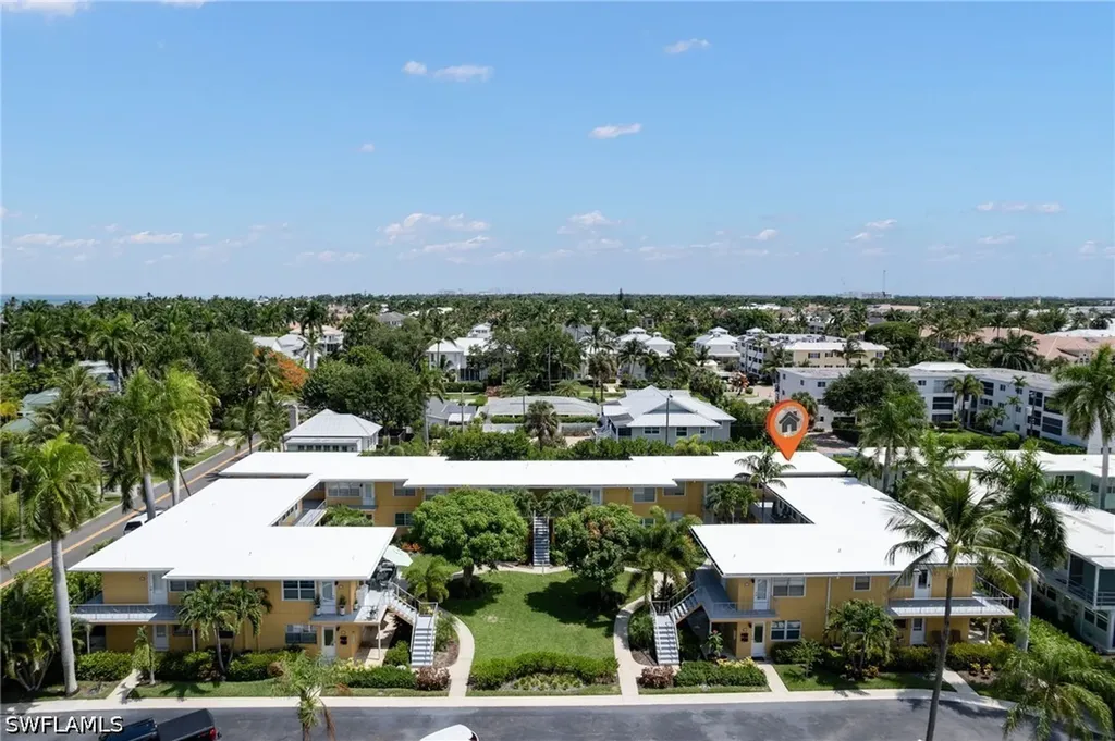 219 8th Avenue S Naples FL 34102