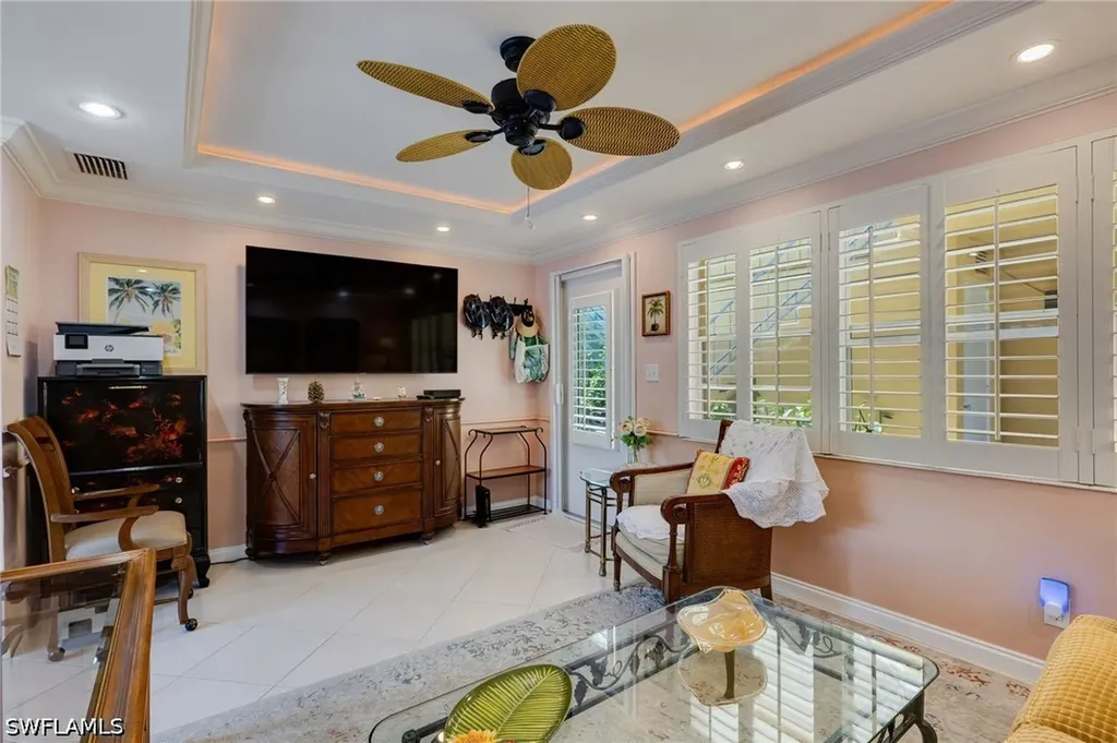 219 8th Avenue S Naples FL 34102