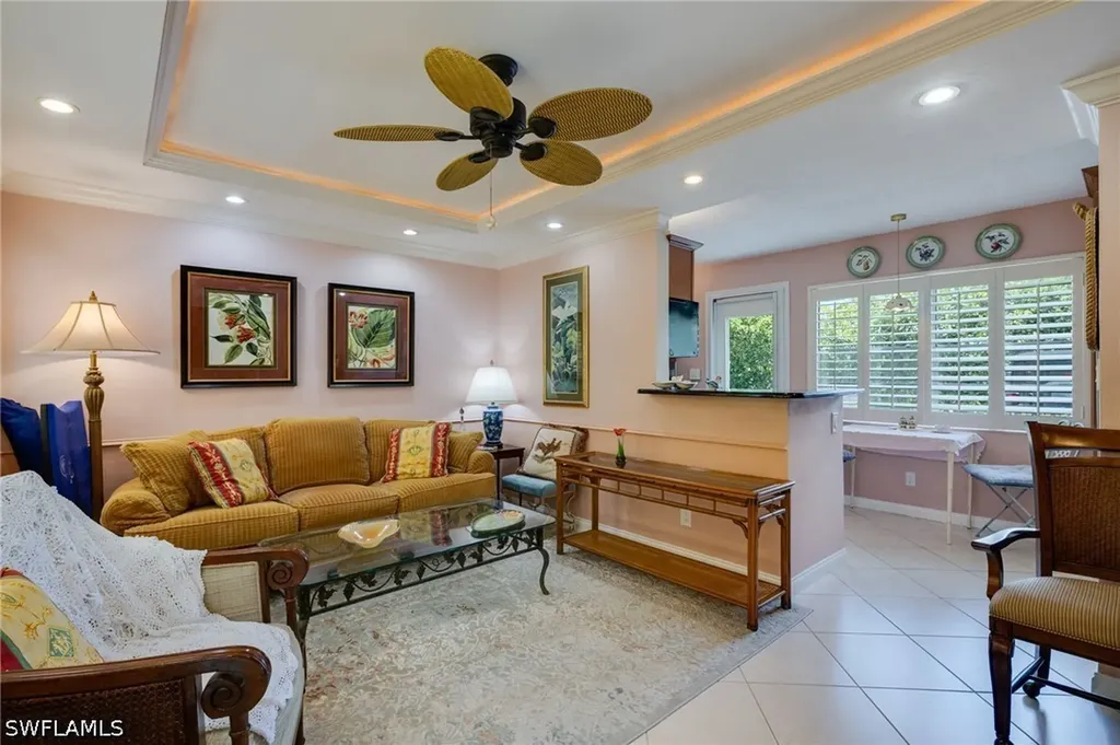 219 8th Avenue S Naples FL 34102