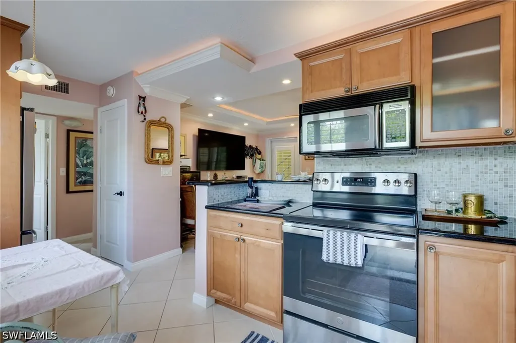 219 8th Avenue S Naples FL 34102