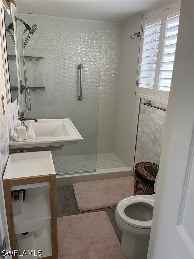 219 8th Avenue S Naples FL 34102
