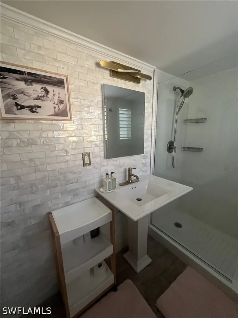219 8th Avenue S Naples FL 34102