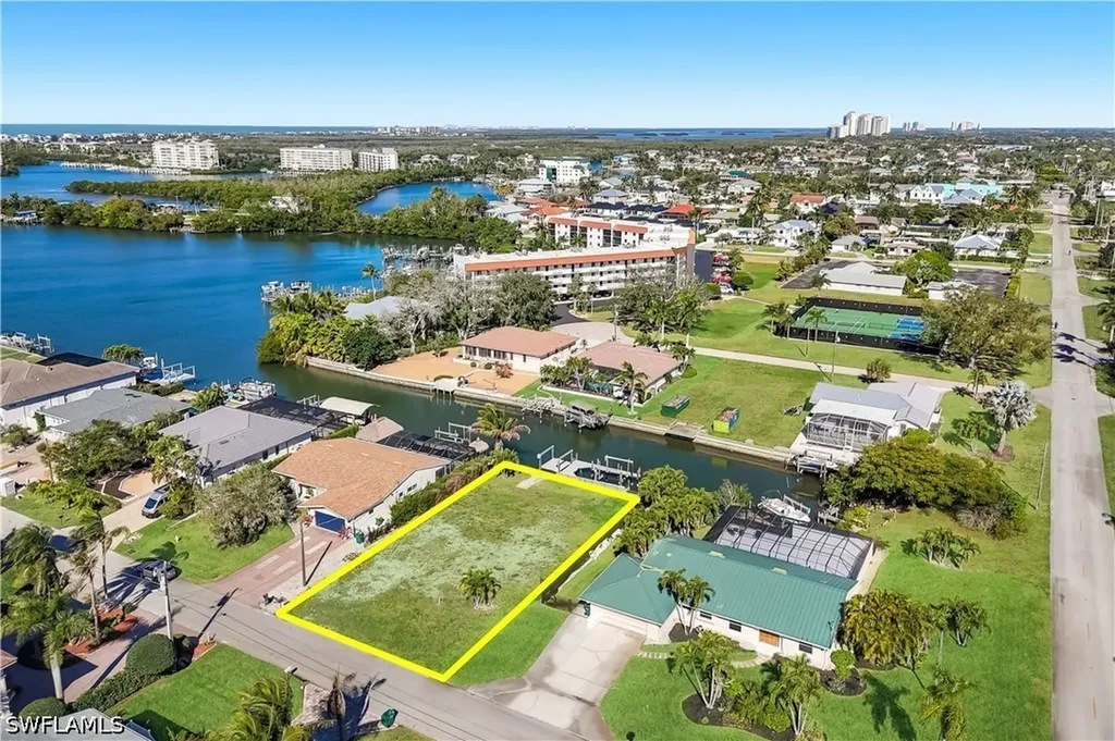 207 6th Street Bonita Springs FL 34134