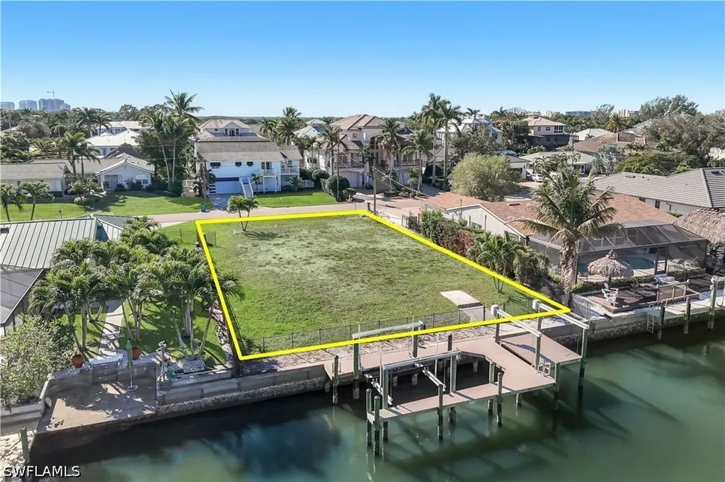207 6th Street Bonita Springs FL 34134