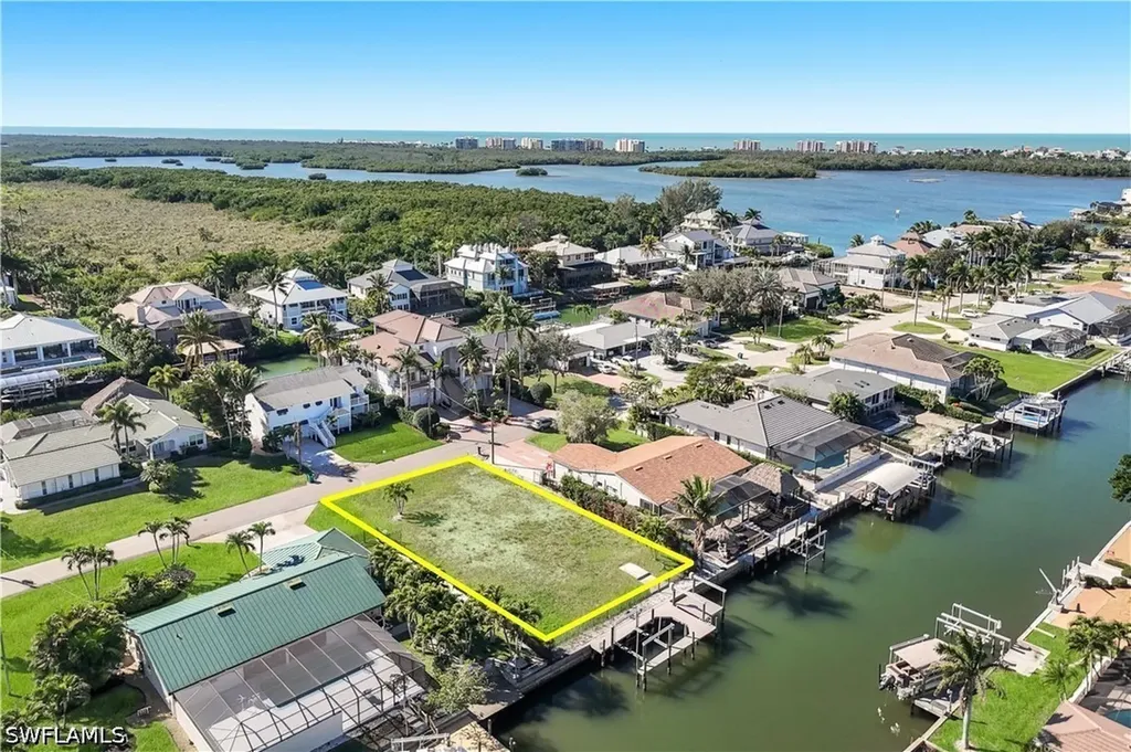 207 6th Street Bonita Springs FL 34134