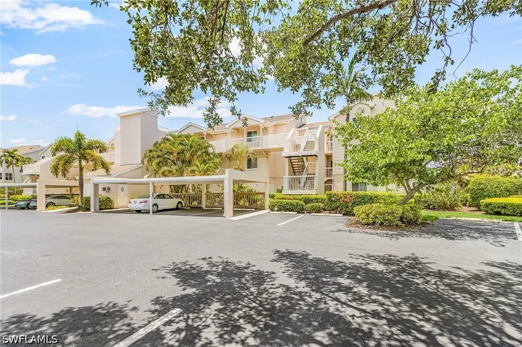 2671 Citrus Lake Drive Naples FL 34109