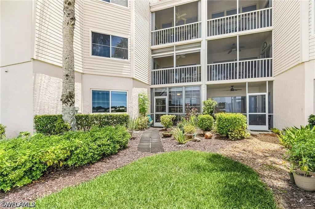 2671 Citrus Lake Drive Naples FL 34109