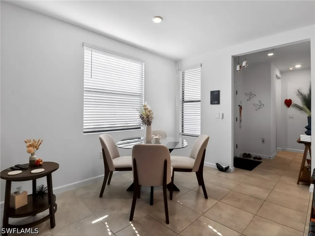1672 Lake Jessup Circle Cape Coral FL 33909