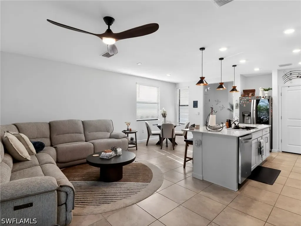 1672 Lake Jessup Circle Cape Coral FL 33909