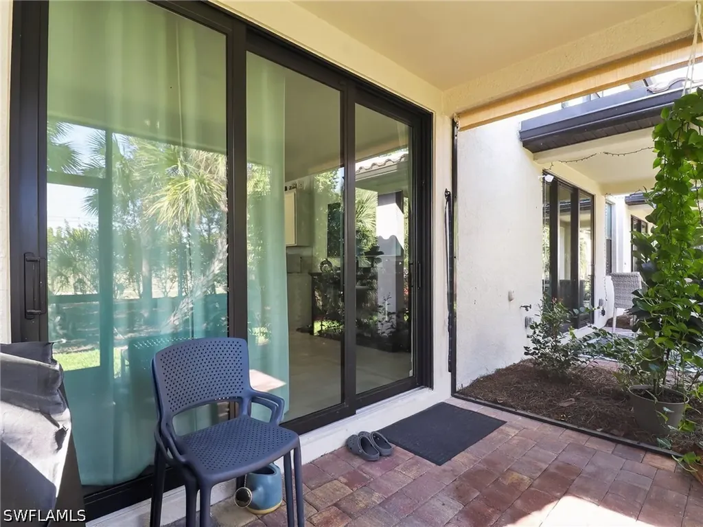 1672 Lake Jessup Circle Cape Coral FL 33909
