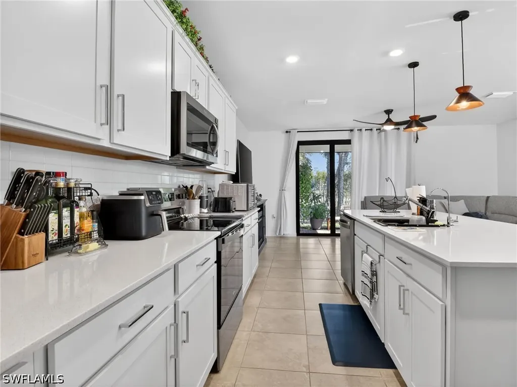 1672 Lake Jessup Circle Cape Coral FL 33909