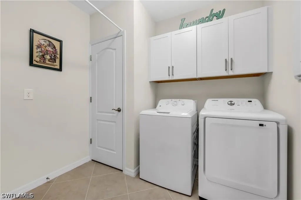 6959 Avalon Circle Naples FL 34112