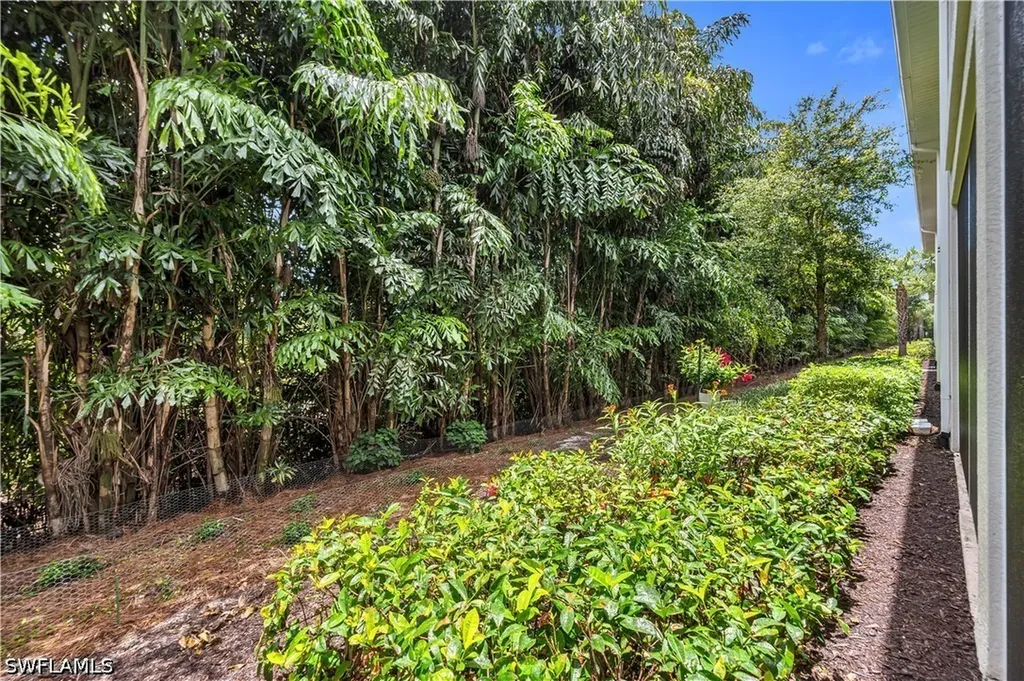 6959 Avalon Circle Naples FL 34112