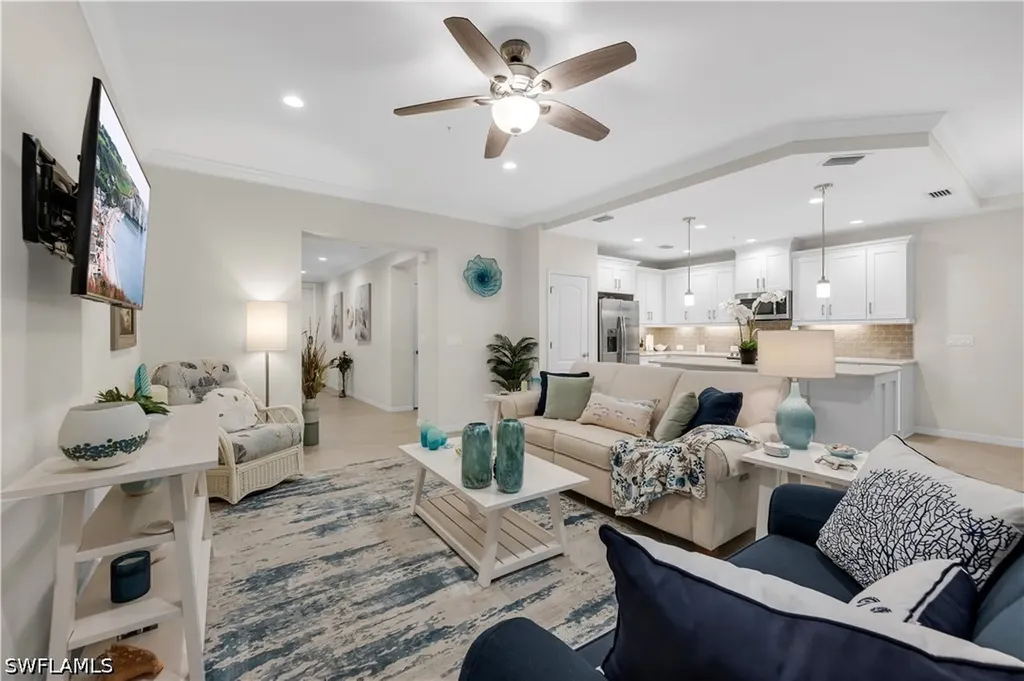 6959 Avalon Circle Naples FL 34112