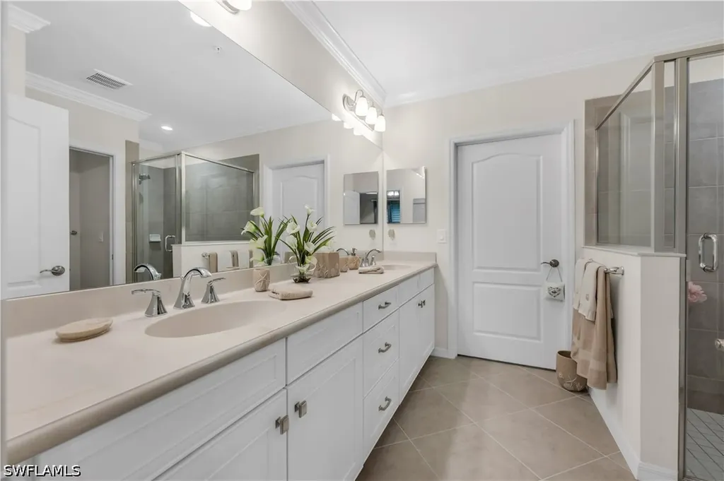 6959 Avalon Circle Naples FL 34112