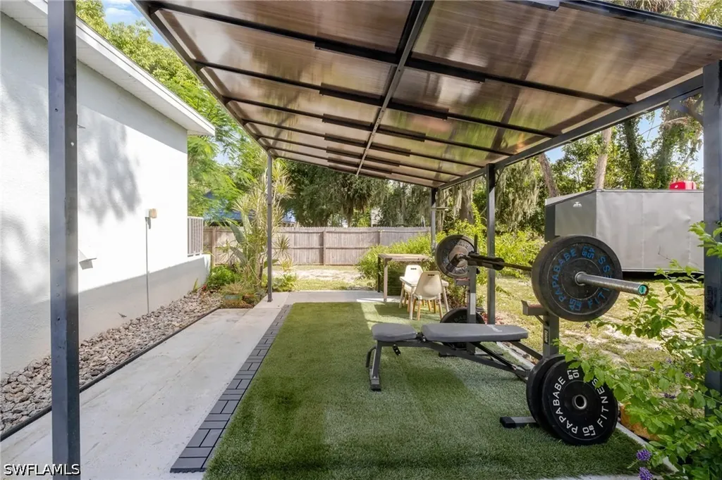 211 Palmacea Road Fort Myers FL 33905