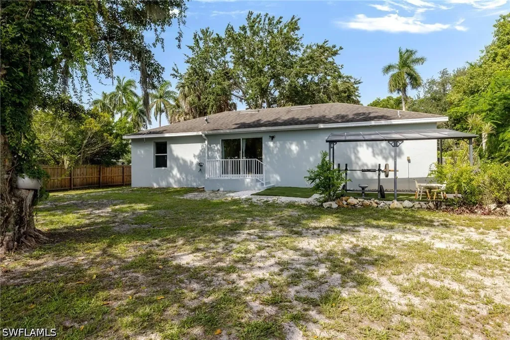 211 Palmacea Road Fort Myers FL 33905
