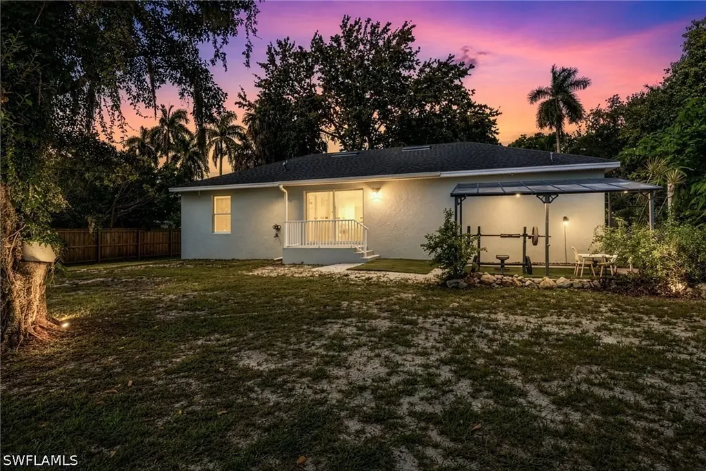 211 Palmacea Road Fort Myers FL 33905