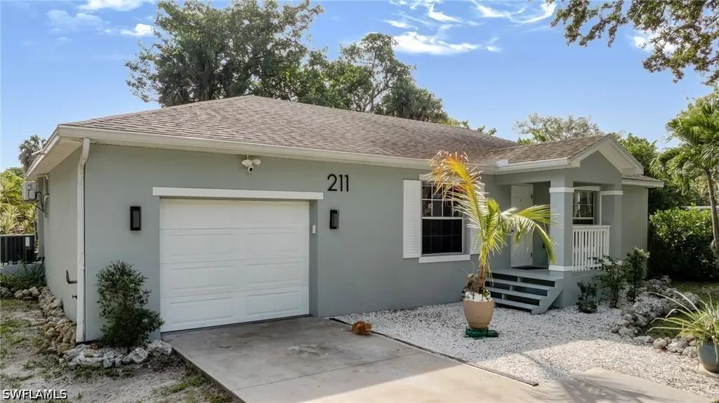 211 Palmacea Road Fort Myers FL 33905