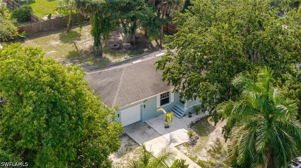 211 Palmacea Road Fort Myers FL 33905