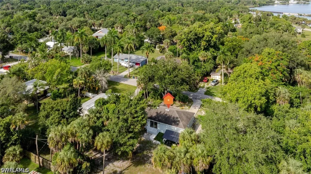 211 Palmacea Road Fort Myers FL 33905