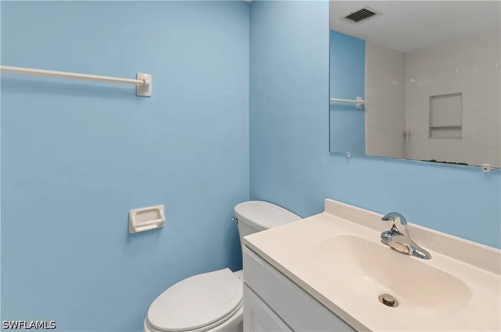13 High Point Circle N Naples FL 34103