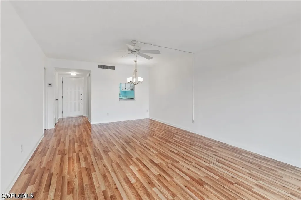 13 High Point Circle N Naples FL 34103