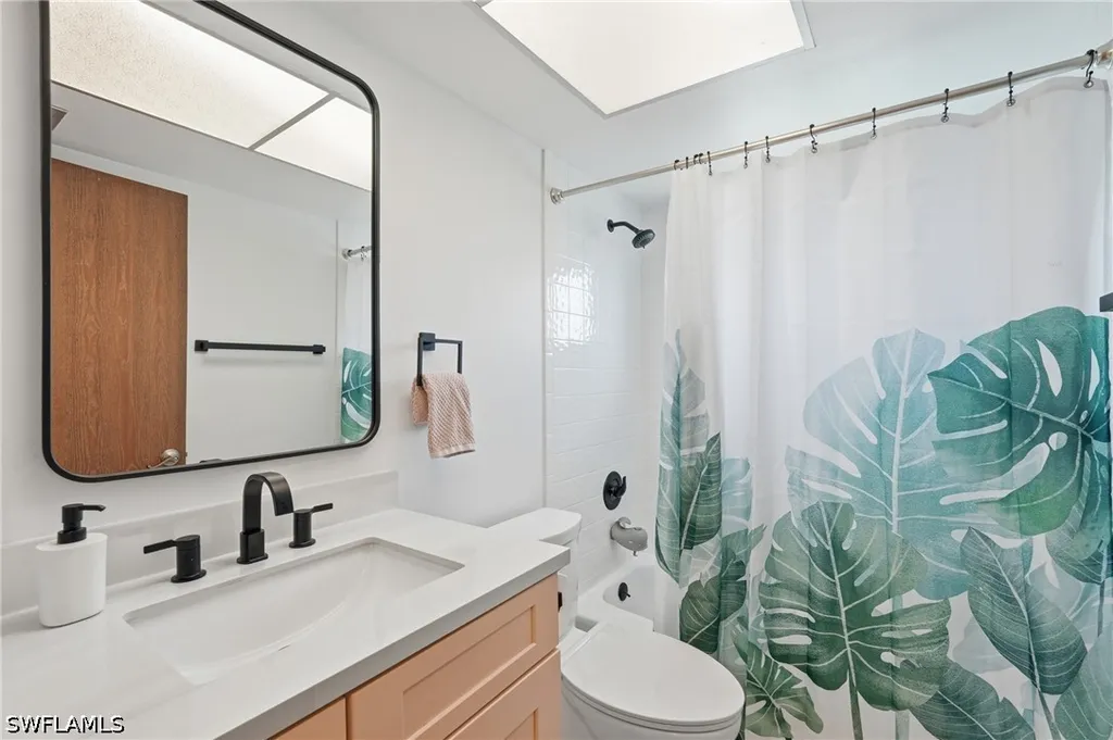 329 SE 16th Place Cape Coral FL 33990