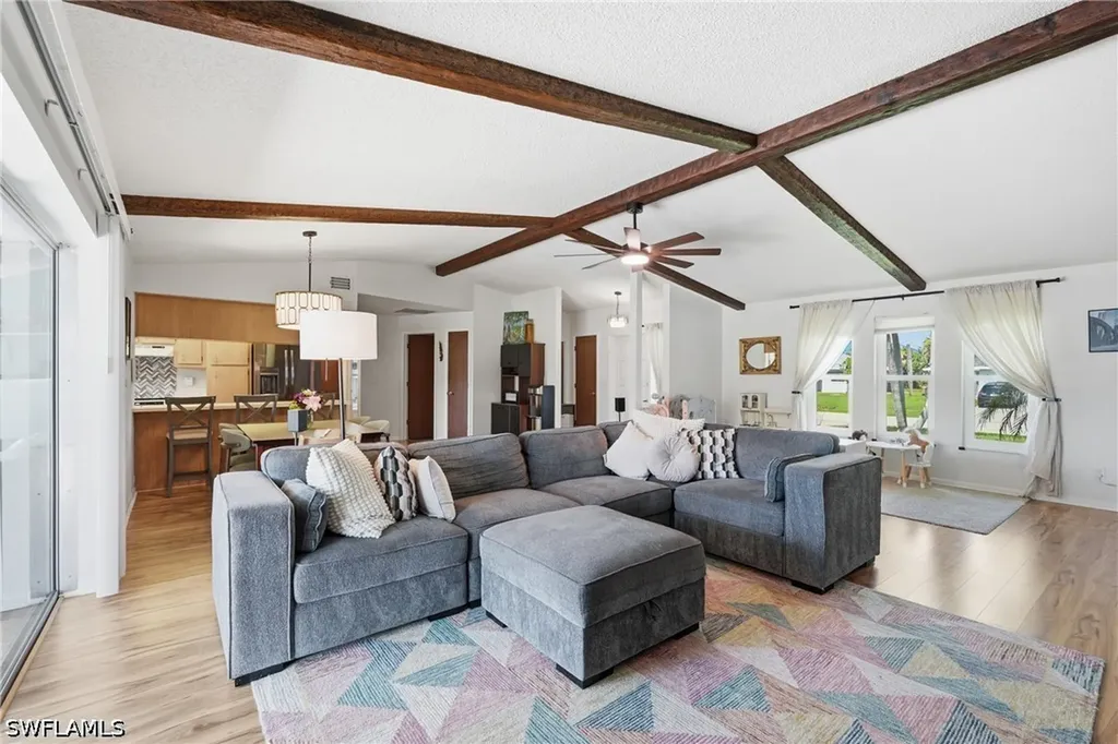 329 SE 16th Place Cape Coral FL 33990
