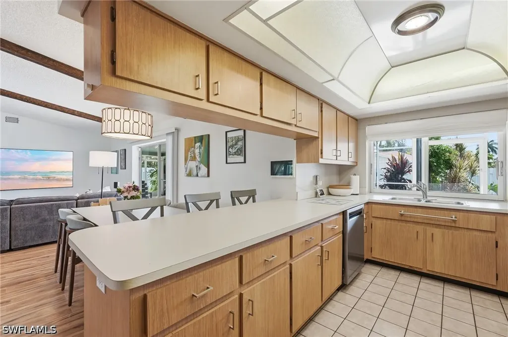 329 SE 16th Place Cape Coral FL 33990