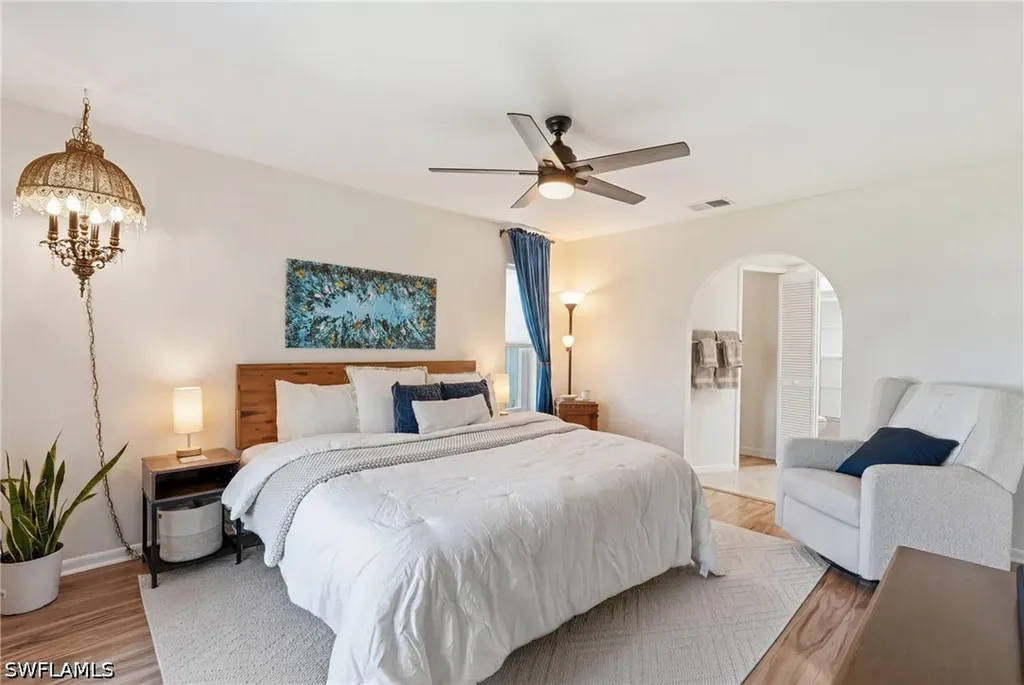 329 SE 16th Place Cape Coral FL 33990