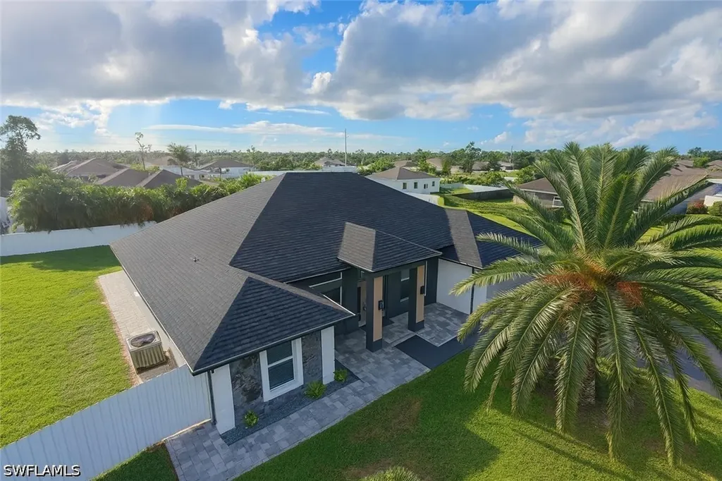 4000 NE 9th Avenue Cape Coral FL 33909