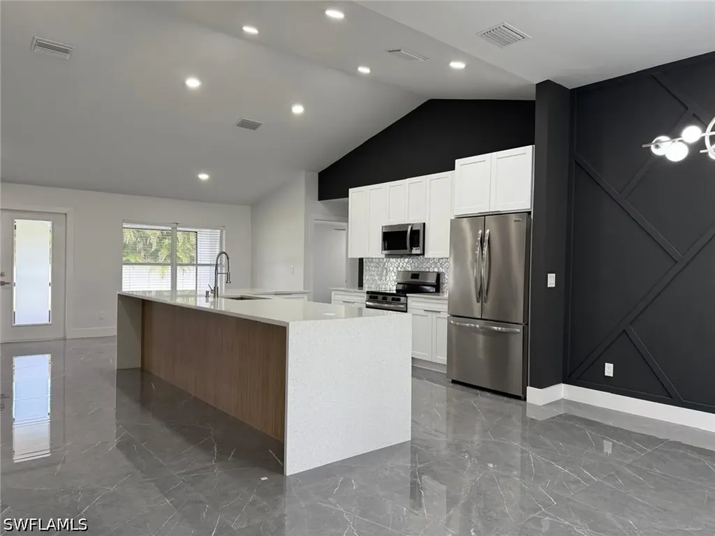 4000 NE 9th Avenue Cape Coral FL 33909