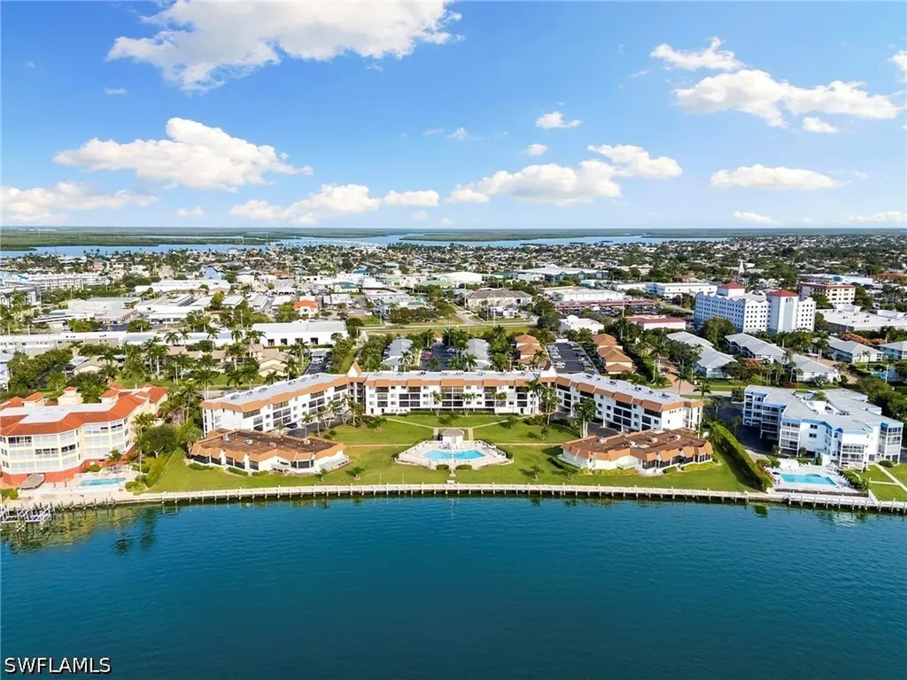 750 W Elkcam Circle Marco Island FL 34145