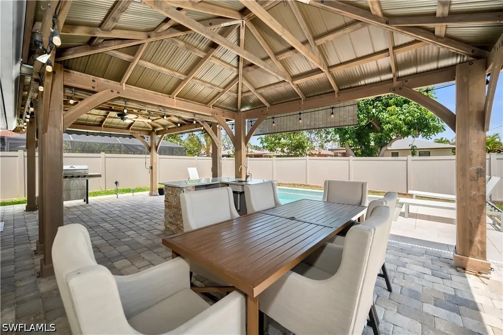 523 107th Avenue N Naples FL 34108
