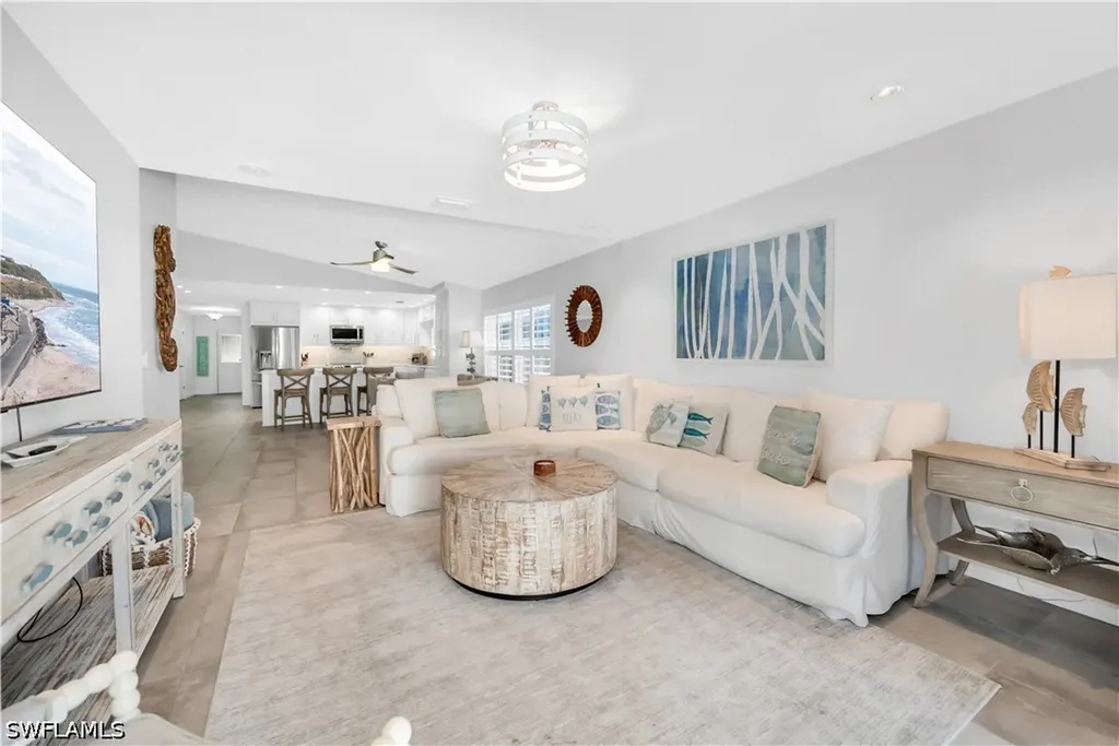 523 107th Avenue N Naples FL 34108