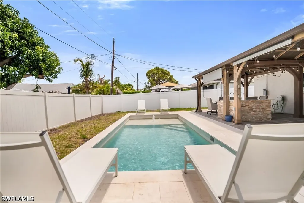 523 107th Avenue N Naples FL 34108