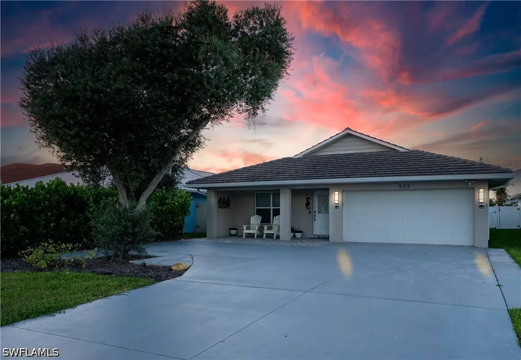 523 107th Avenue N Naples FL 34108