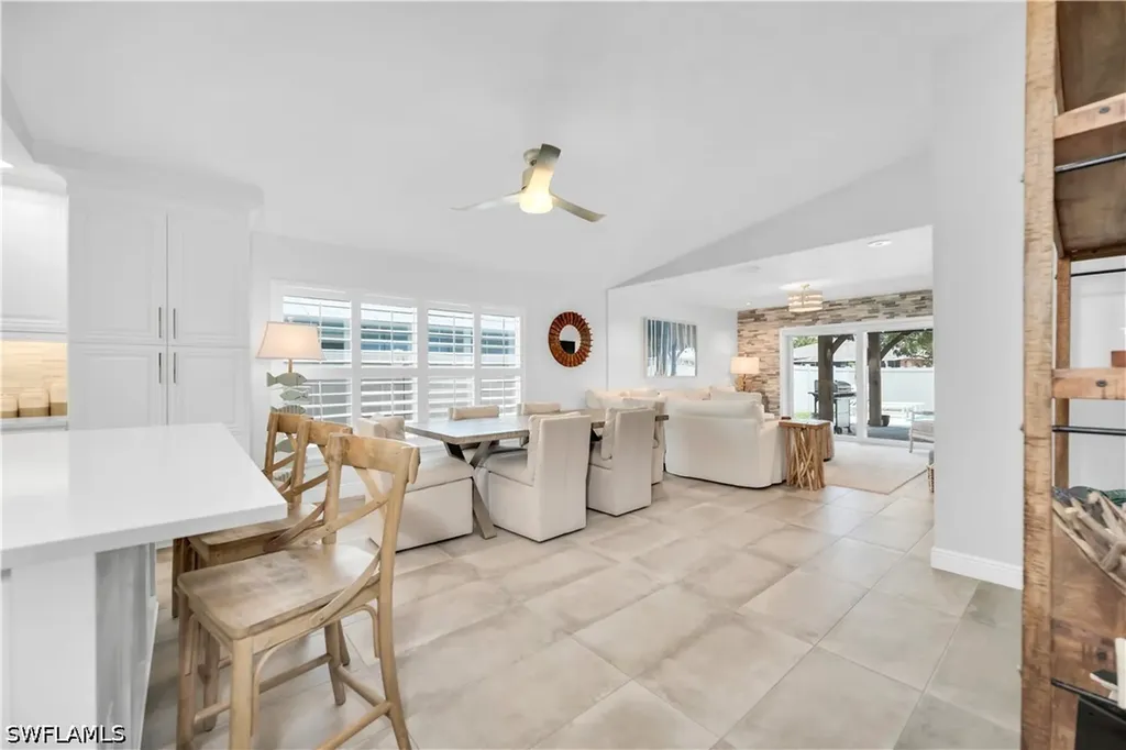 523 107th Avenue N Naples FL 34108