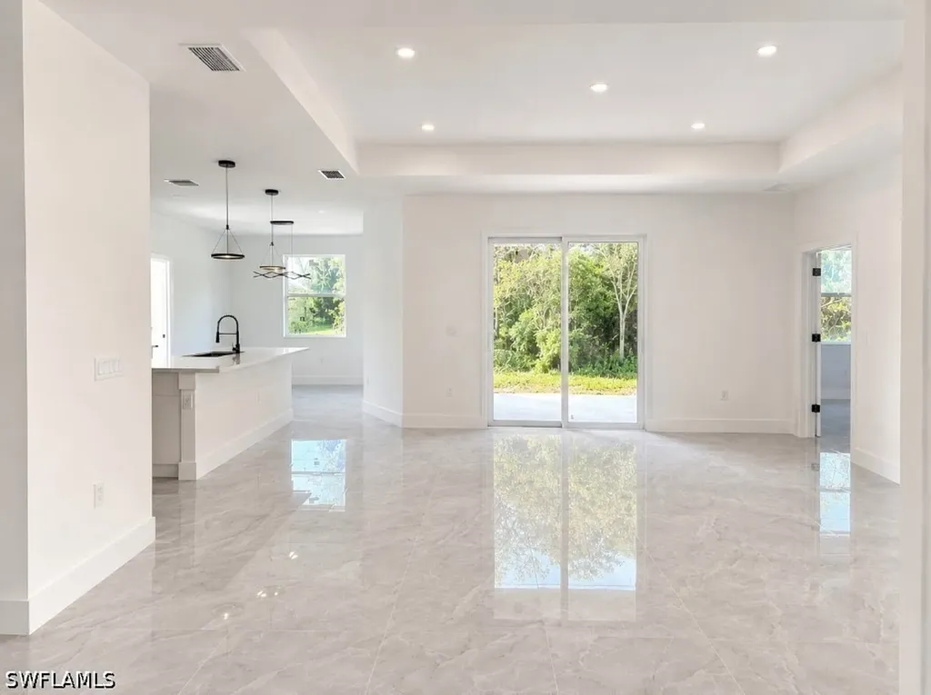 302 Stonybrook Avenue Lehigh Acres FL 33972