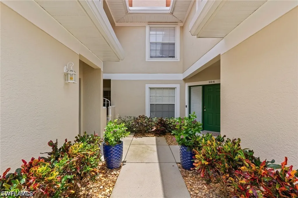 5140 Cobble Creek Court Naples FL 34110