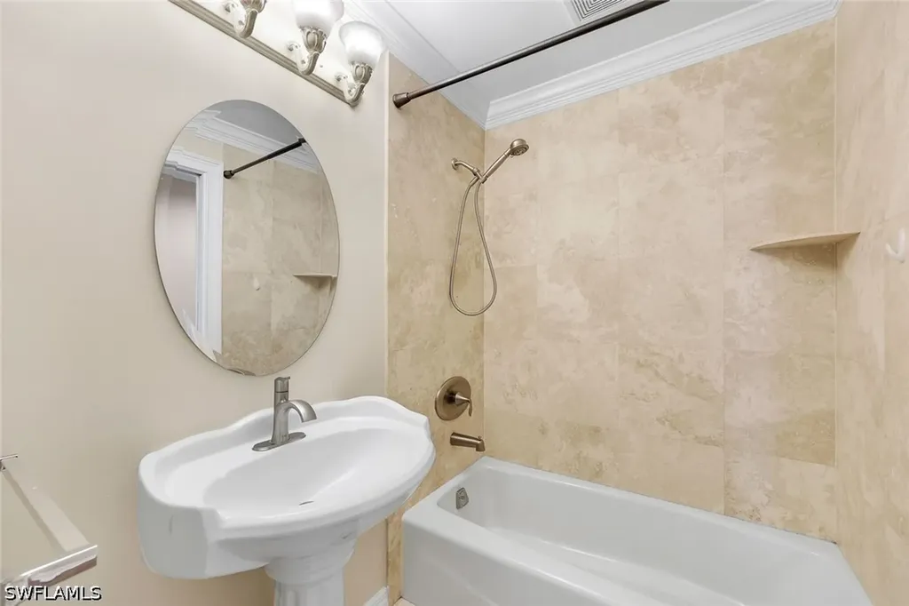 7756 Gardner Drive Naples FL 34109