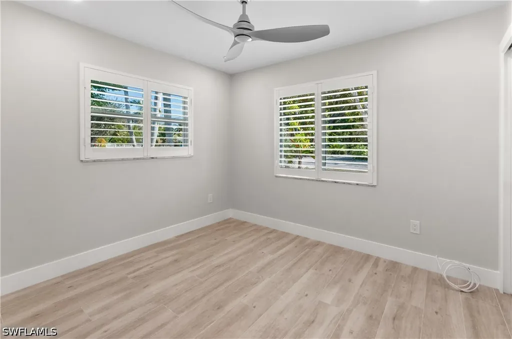 54 Liberty Lane Naples FL 34112