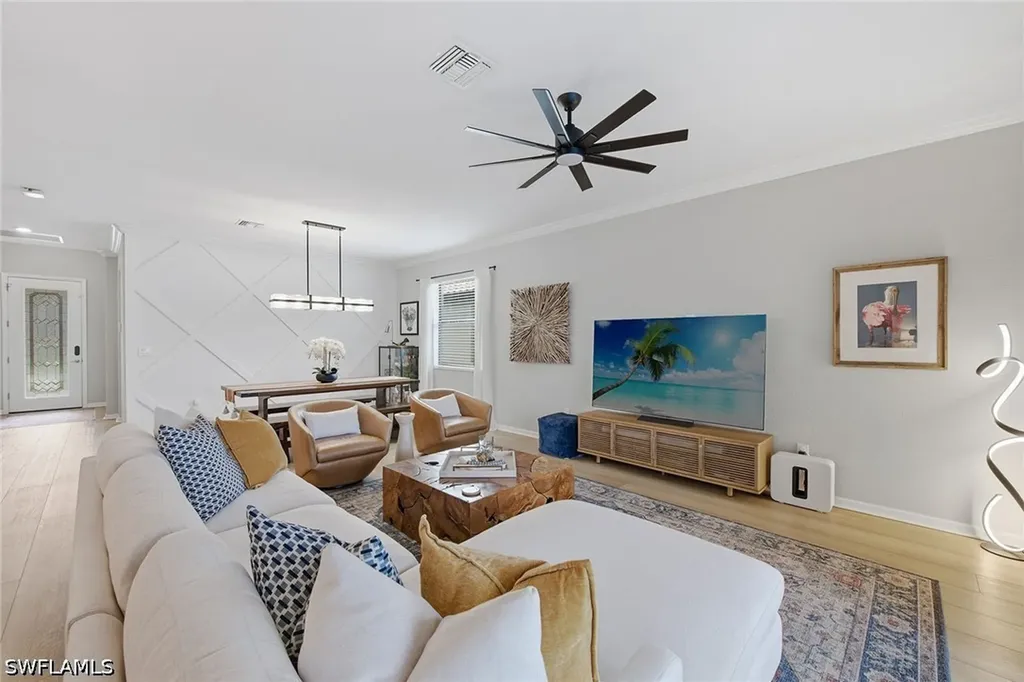 9396 Glenforest Drive Naples FL 34120