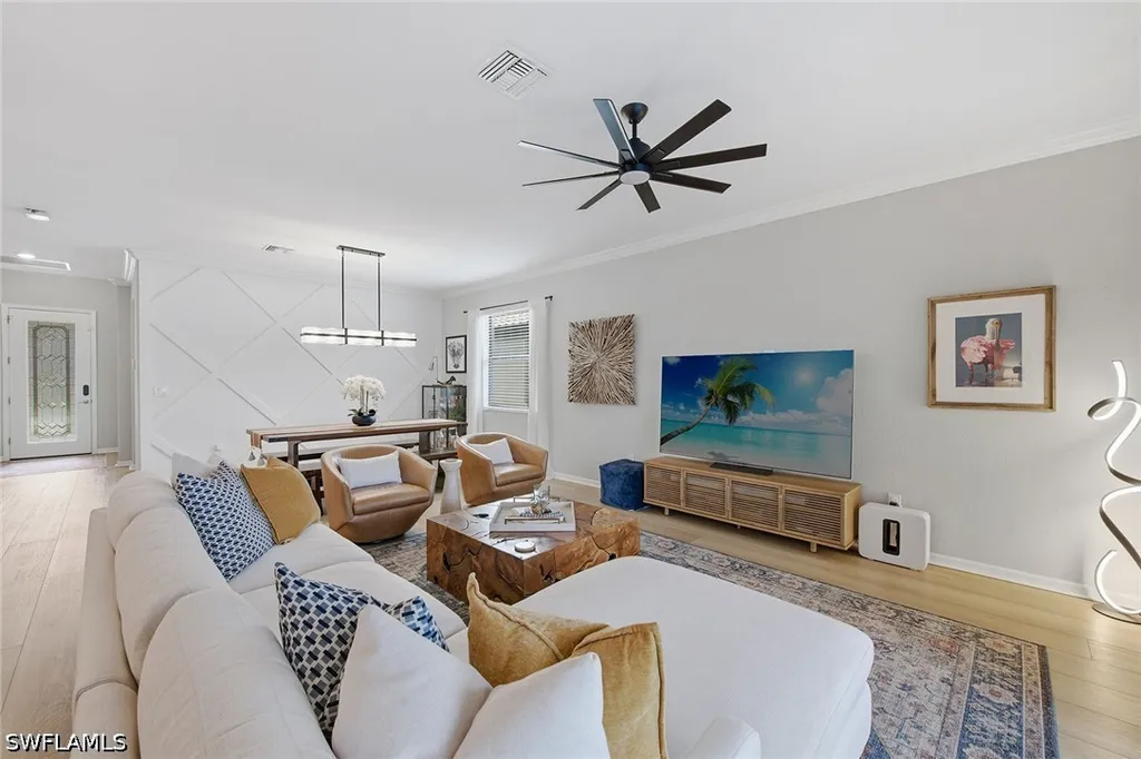 9396 Glenforest Drive Naples FL 34120
