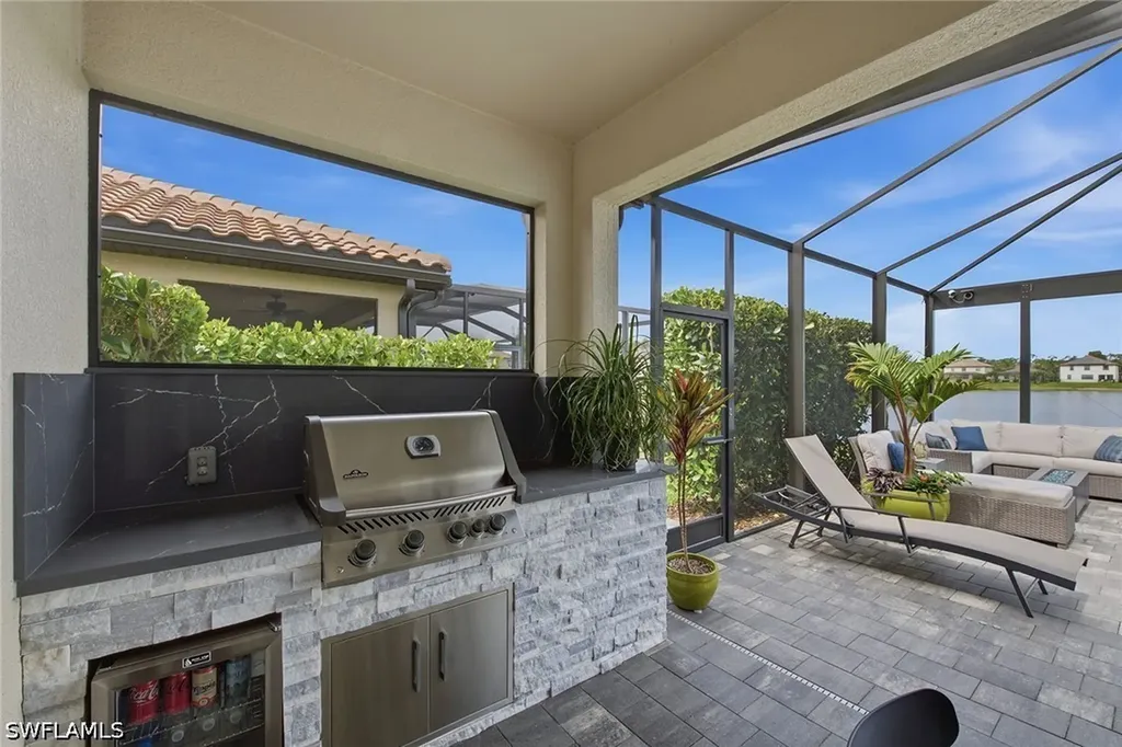 9396 Glenforest Drive Naples FL 34120