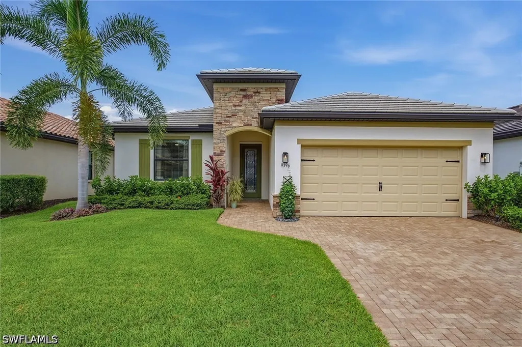 9396 Glenforest Drive Naples FL 34120