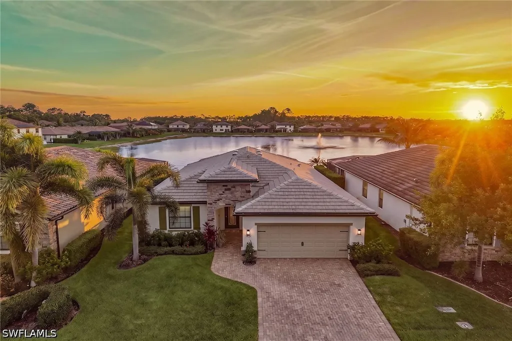 9396 Glenforest Drive Naples FL 34120